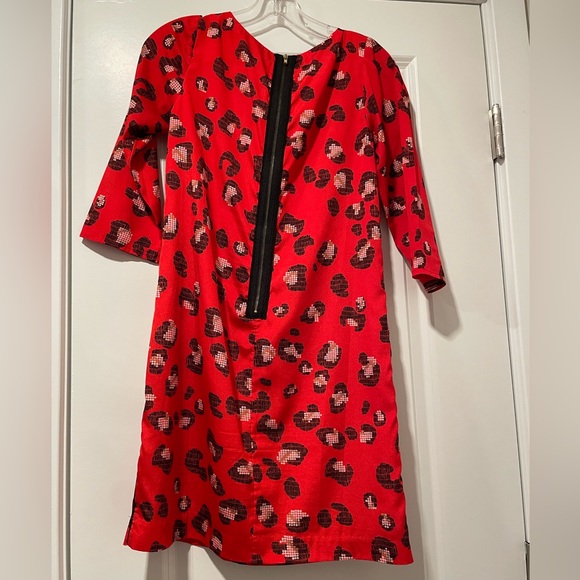 Women’s dress - Picture 2 of 3